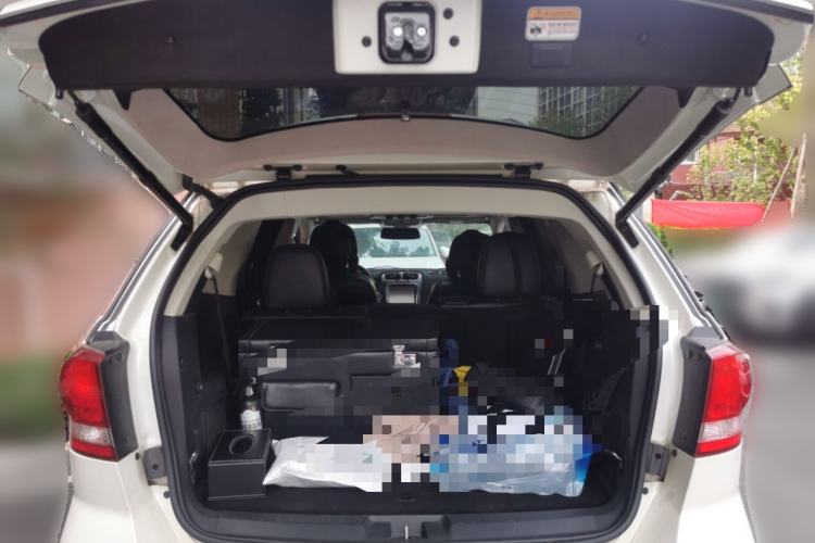 Used Dodge Journey 2013 2.4L Two-Wheel Drive Luxury Version
