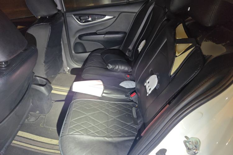 Used Honda Crider 2015 1.8L automatic luxury edition Left Rear Seat