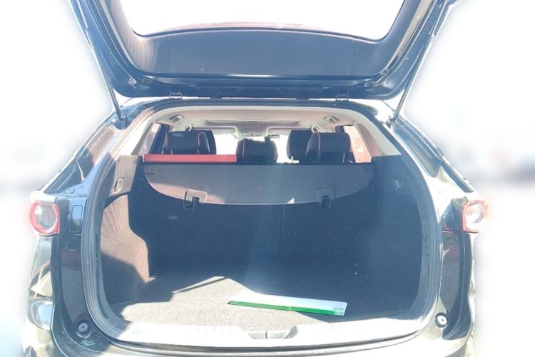 Used Mazda CX-5 2017 2.0L Automatic 2WD ZhiShang Trim China V Standard Trunk