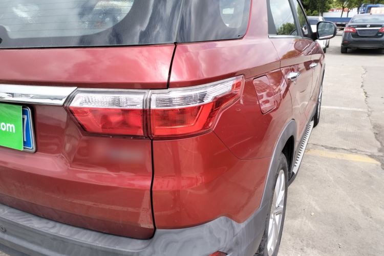 Used Dongfeng Fengon S560 2018 1.8L CVT Elite Model 7 Seats