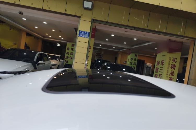 Used Buick Regal 2024 25T Deluxe Edition Roof