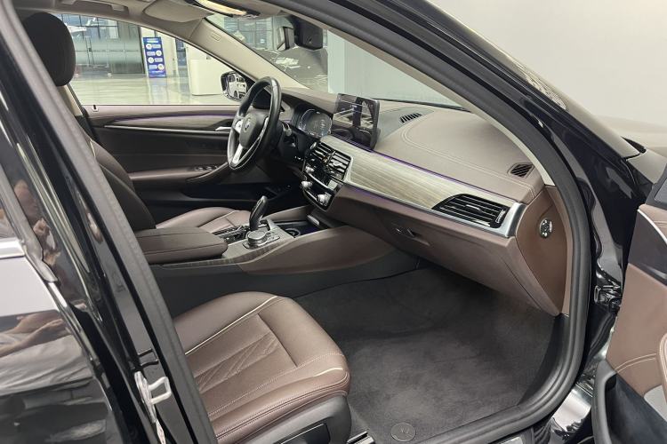 Used BMW 5 Series New Energy 2021 535Le Luxury Package
