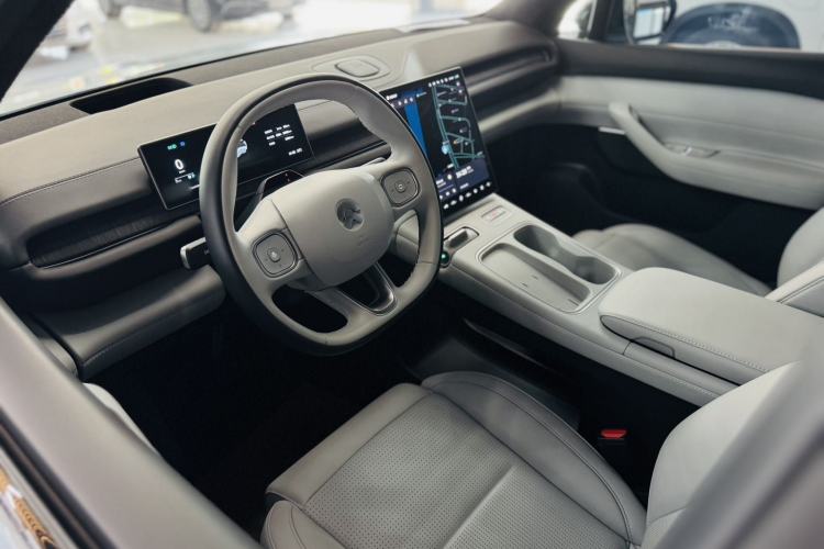 Used Nio ES6 2023 75 kWh
