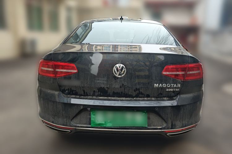 Used Volkswagen Magotan 2017 330TSI DSG Luxury Model Rear