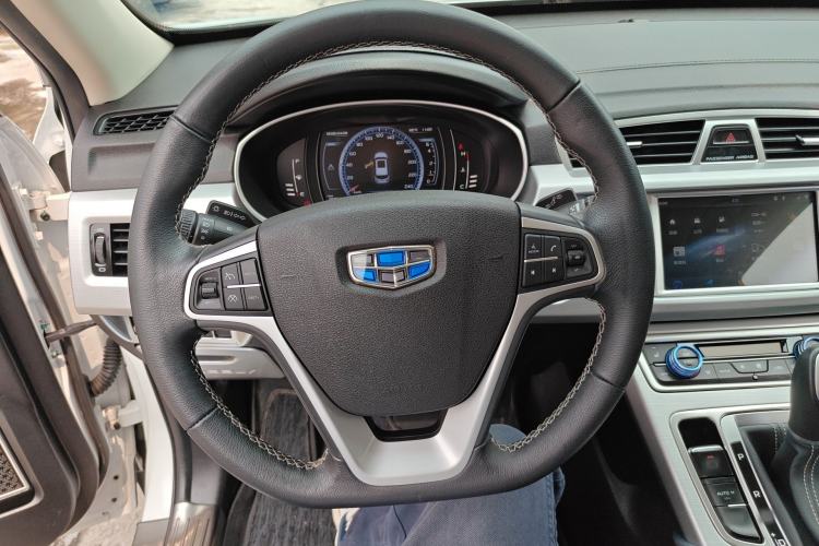 Used Geely Auto Emgrand X7 Sport 2016 1.8TD Automatic Smart Model Steering Wheel
