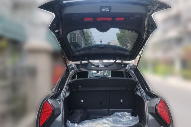 Used MINI 2025 1.5T COOPER Classic Edition Five-Door Version Trunk