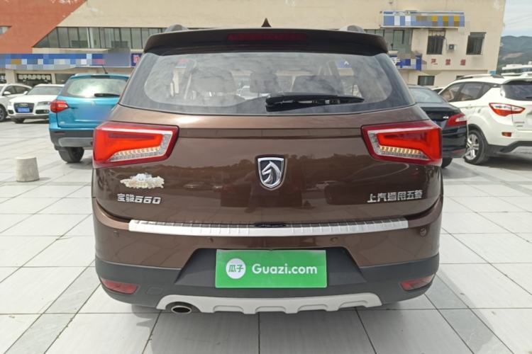 Used Baojun 560 2015 1.8L manual luxury version

