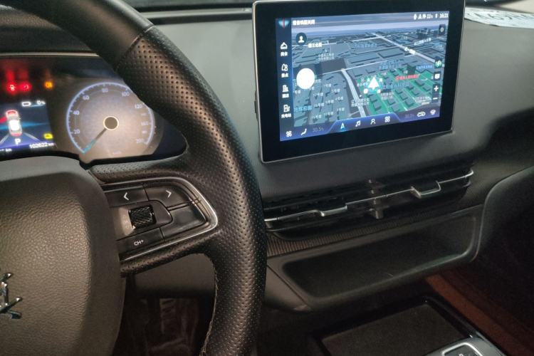 Used Hongqi E-QM5 2022 431 km Charge & Enjoy Edition
