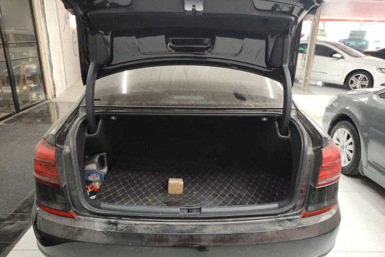 Used Volkswagen Passat 2017 280TSI DSG Luxury Edition
