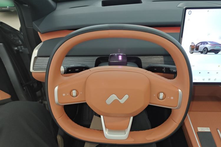 Used ONVO L60 2024 60 kWh Rear-Drive Version