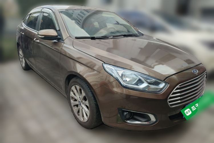 Used Ford Escort 2015 1.5L Automatic Comfort Edition Front Right 45 Deg