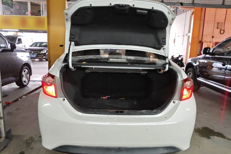 Used Toyota Levin 2017 Revised Version 185T CVT New Sharp Edition China V Standard