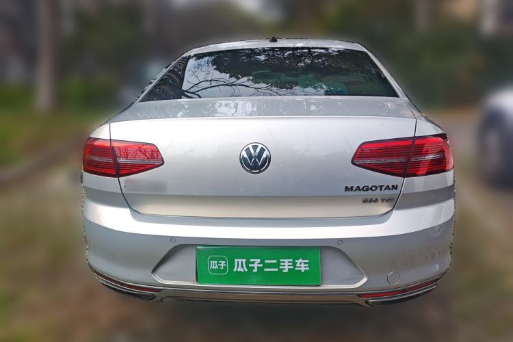 Used Volkswagen Magotan 2018 380TSI DSG Prestige Model Rear