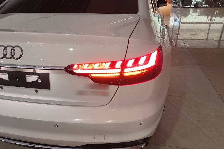 Used Audi A4L 2020 40 TFSI Fashionable and Elegant Model