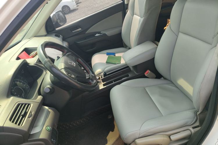 Used Honda CR-V 2012 2.0L two-wheel drive urban version
