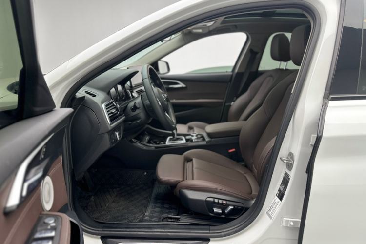 Used BMW 1 Series 2021 120i M Sport Night Edition Interior 2