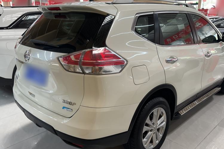 Used Nissan X-Trail 2015 2.0L CVT Comfort MAX Edition 2WD
