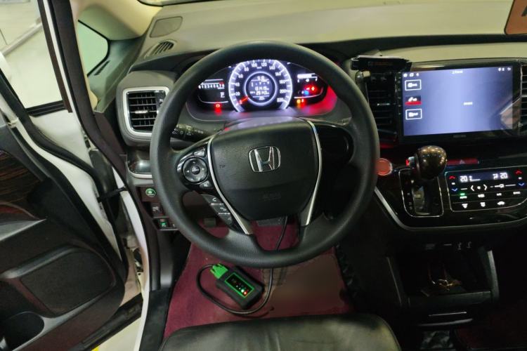 Used Honda Odyssey 2018 2.4L Luxury Edition Steering Wheel