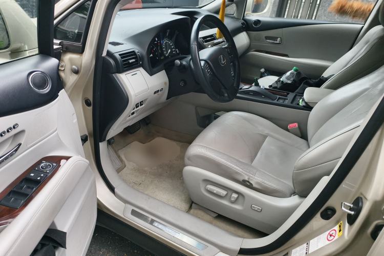 Used Lexus RX Classic 2011 270 Luxury Edition Driver Seat