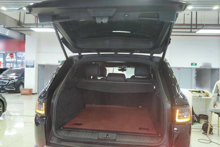 Used Land Rover Range Sport 2021 3.0 L6 SE Trunk