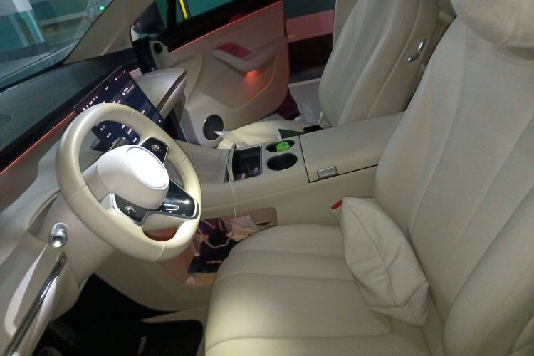 Used Hima Luxeed R7 2024 All-Electric 667 km Max