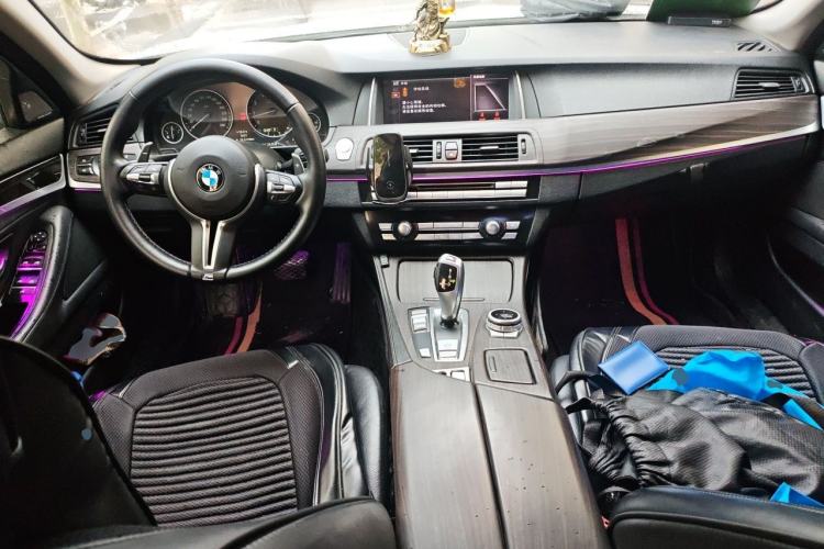 Used BMW 5 Series 2013 525Li Leading Model
