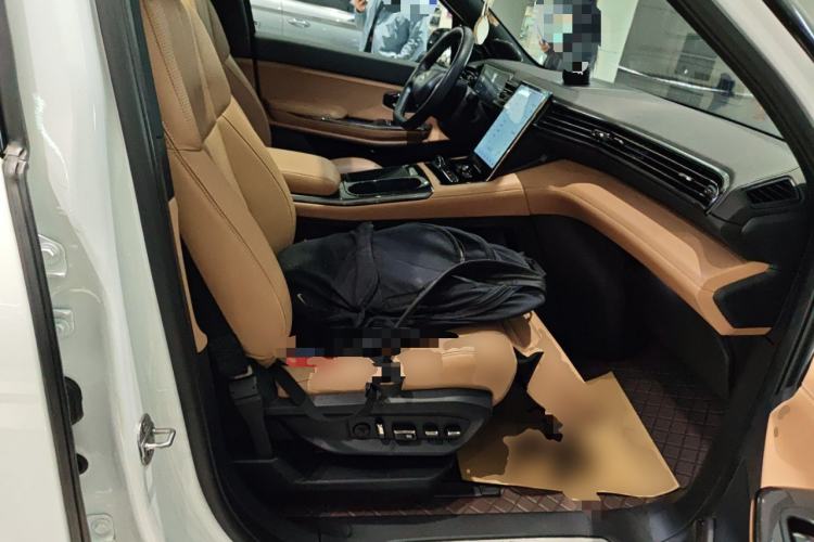 Used Nio ES8 2020 580 km Range Six-Seater Version Right Front Seat