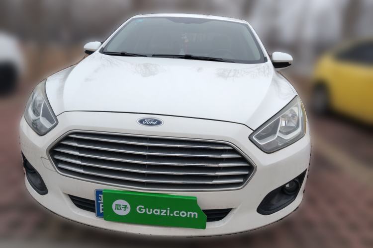 Used Ford Escort 2015 1.5L Automatic Comfort Edition
