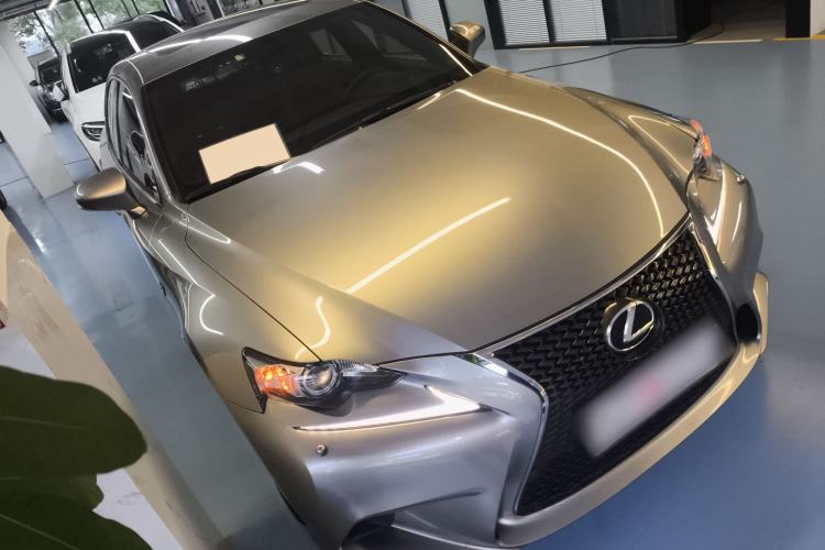 Used Lexus IS 2015 200t F SPORT
