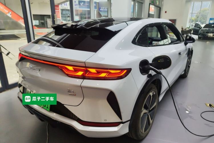 Used BYD Song L EV 2025 Intelligent Driving Version 662 km LiDAR Excellence Edition
