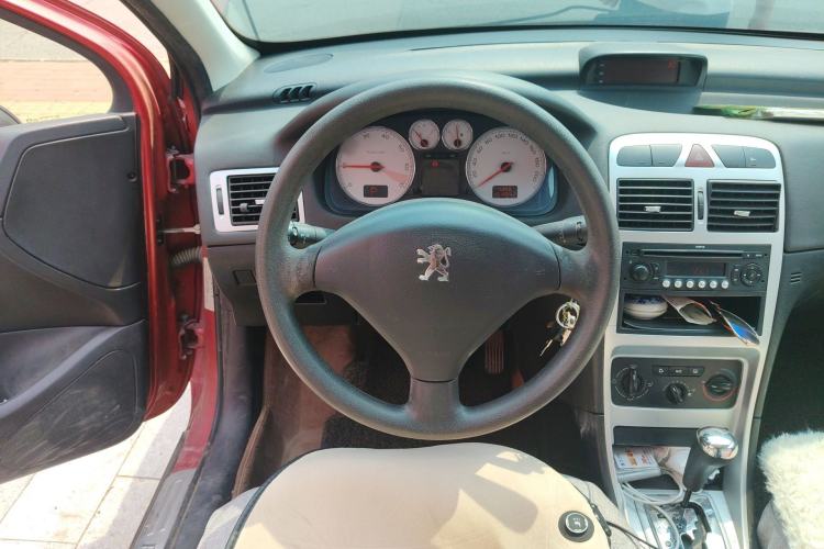 Used Peugeot 307 2010 Sedan 1.6L Automatic Comfort Edition Steering Wheel