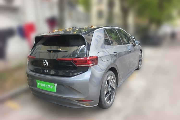 Used Volkswagen ID.3 2024 Outstanding Edition Rear Right 45 Deg
