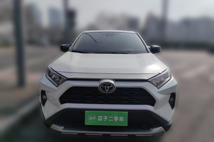 Used Toyota RAV4 2022 2.0L CVT 4x4 Style Plus Edition
