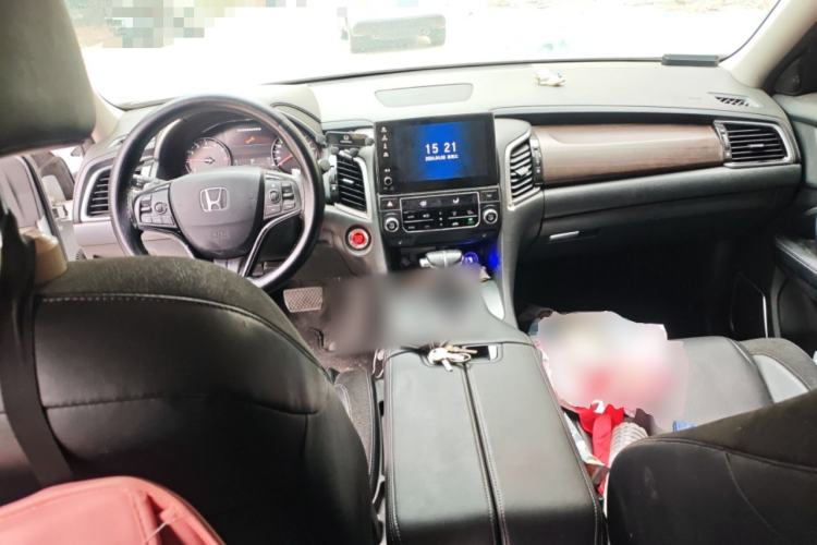 Used Honda Avancier 2017 240TURBO Two-Wheel Drive Luxury Edition Center Console