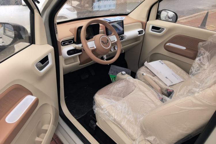 Used Wuling Hongguang MINIEV 2024 3rd Generation 215km Youth Edition
