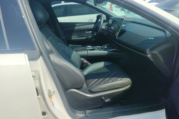 Used Deepal SL03 2023 200Max Range-Extended Version
