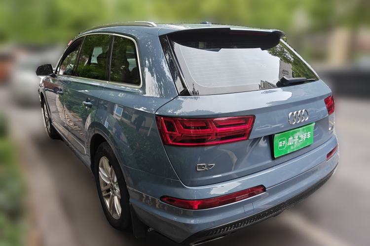 Used Audi Q7 2016 40 TFSI Comfort Model Rear Left 45 Deg