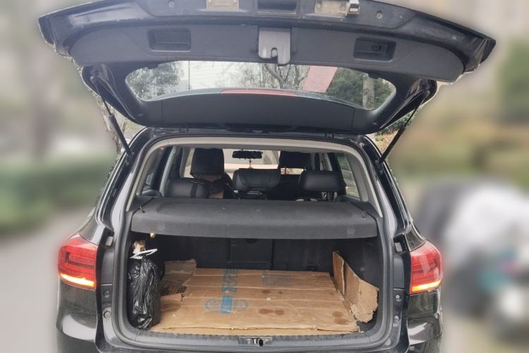 Used Volkswagen Tiguan 2013 1.8 TSI Automatic Two-Wheel Drive Comfort Edition Trunk