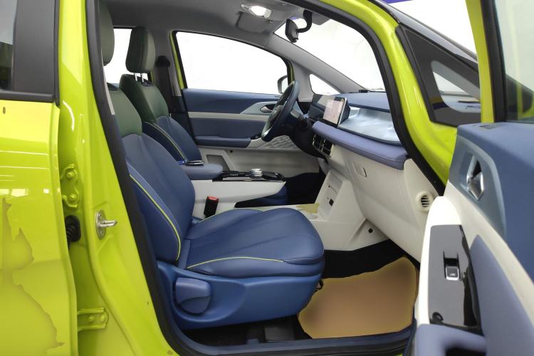 Used Geometry E Firefly 2022 401 km Linglong Tiger 4 Seats
