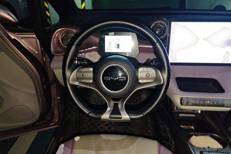 Used BYD Dolphin 2023 420 km Fashion Edition
