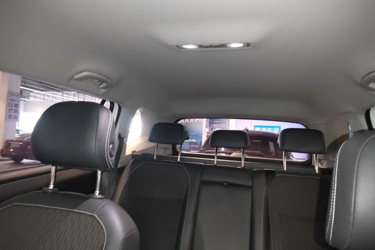 Used Volkswagen Tiguan L 2021 280TSI Automatic Two-Wheel Drive Comfort Edition – Low-Trim Version
