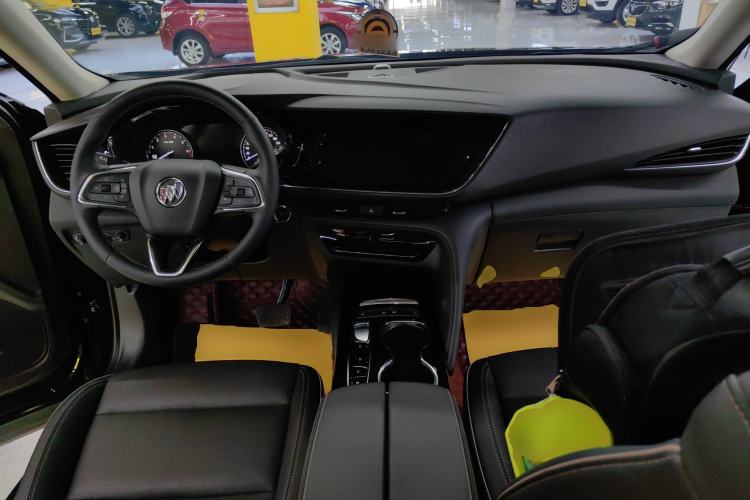 Used Buick Envision 2022 Encore Plus 652T Five-Seat Luxury Model Center Console