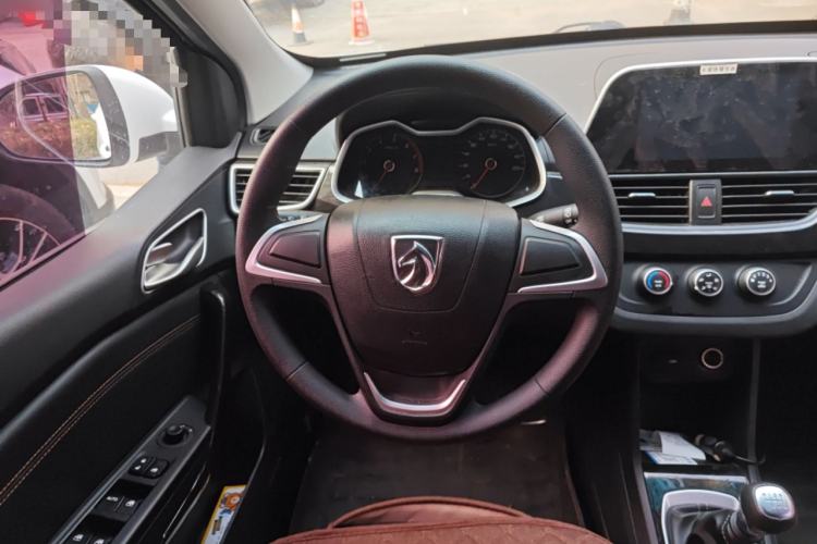 Used Baojun 310 2017 1.5L Manual Fashion Model
