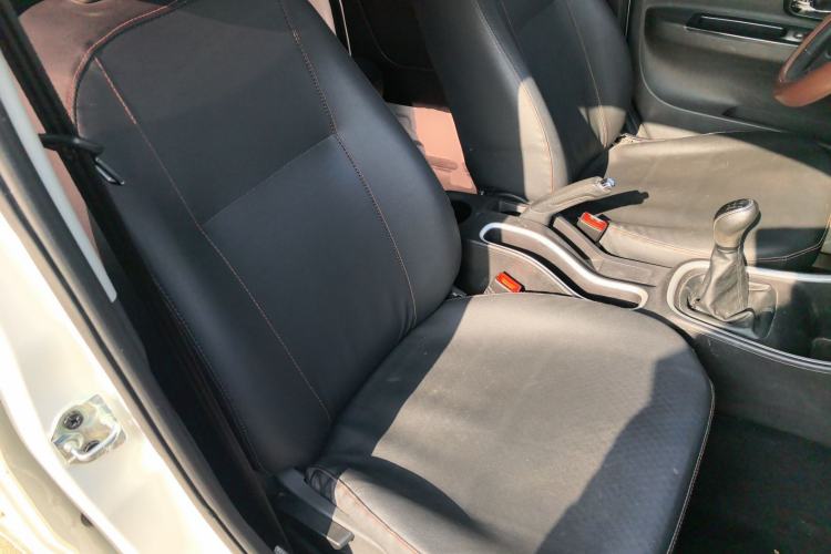 Used Jinbei Gold Hiace M Classic 2022 1.5L Engineering Lion Passenger Vehicle 5 Seats