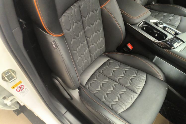 Used CHANGAN UNI-T 2022 1.5T Prestige Version
