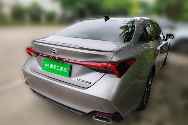 Used Toyota Avalon 2019 2.5L Touring Premium Version China VI Standard
