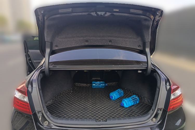 Used Honda Accord 2016 2.0L Comfort Edition
