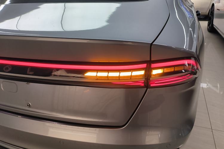 Used Lincoln Z 2024 2.0T Two-Wheel Drive Prestige Hybrid Version