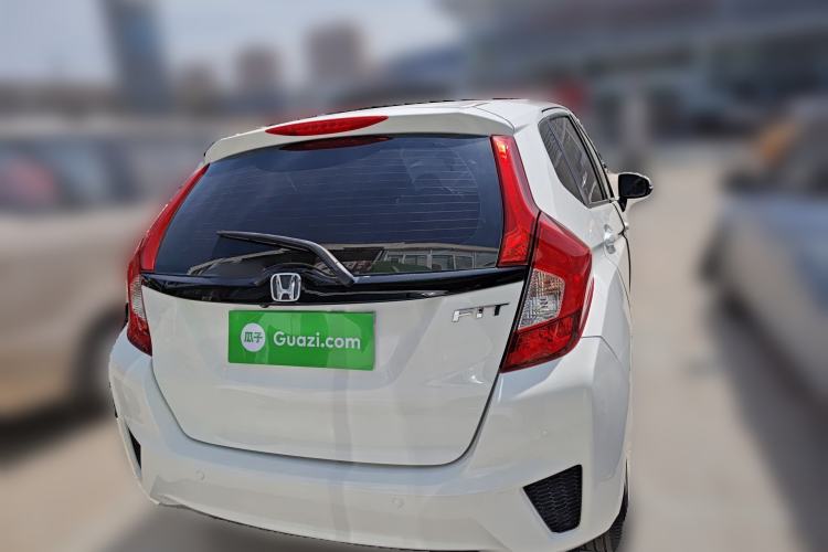 Used Honda Fit 2014 1.5L SE CVT Fashion Model Rear