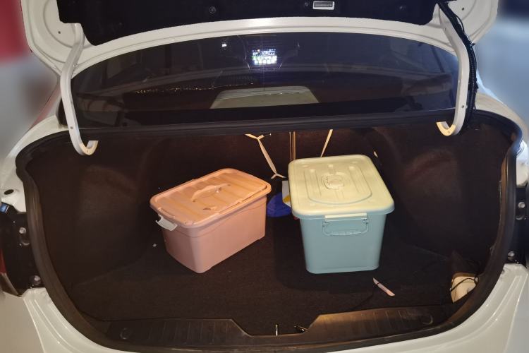 Used Suzuki Alivio 2015 1.6L Manual Comfort Model Trunk